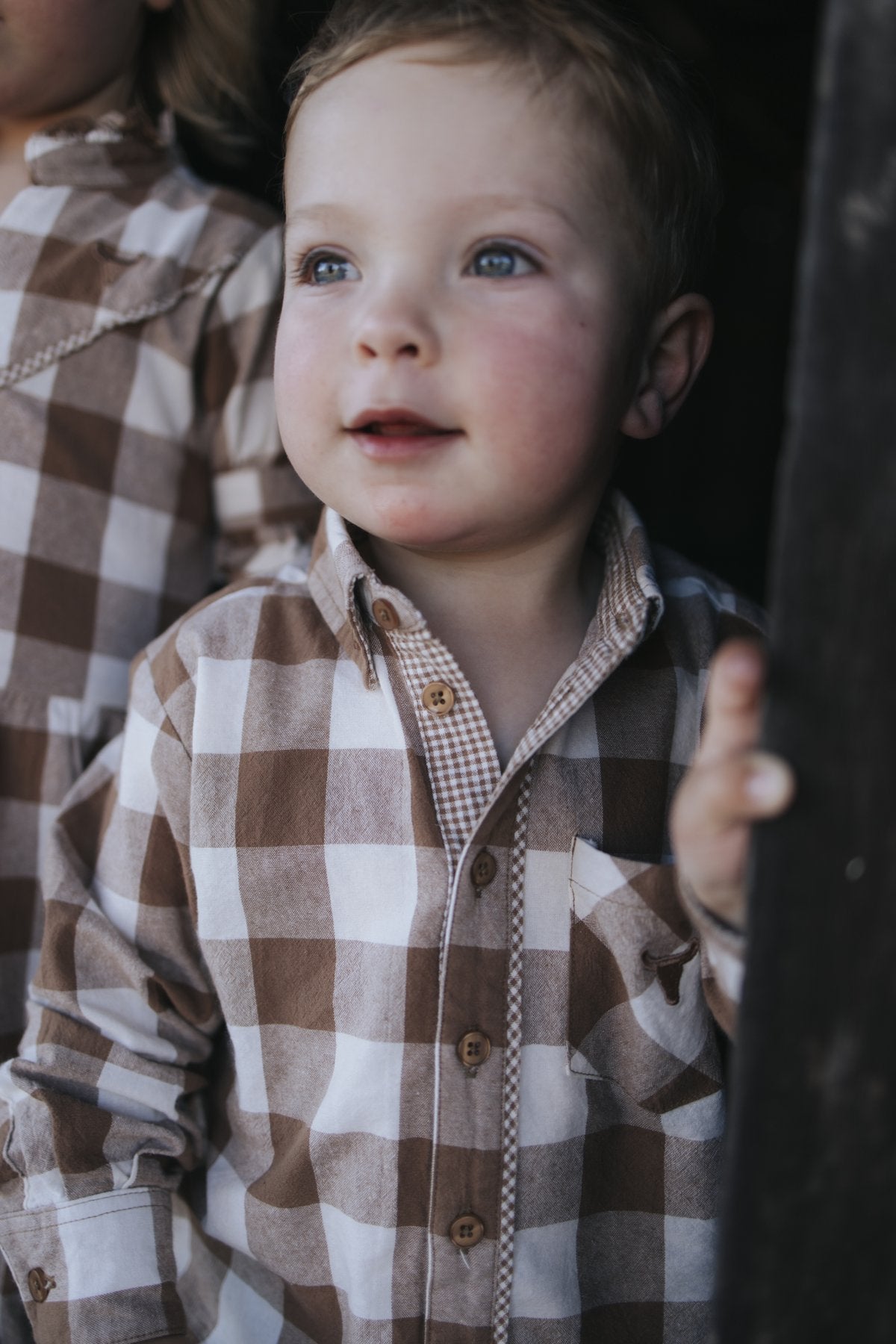 Gingham shirt pocket and collar detail