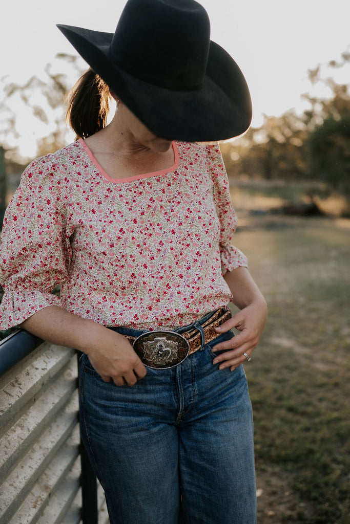 "Jenny" Floral Puff Women's Blouse-Little Windmill Clothing Co