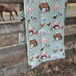 Country Outback coverlet duvet insert 2-in-1 function showing versatile quilt and duvet design