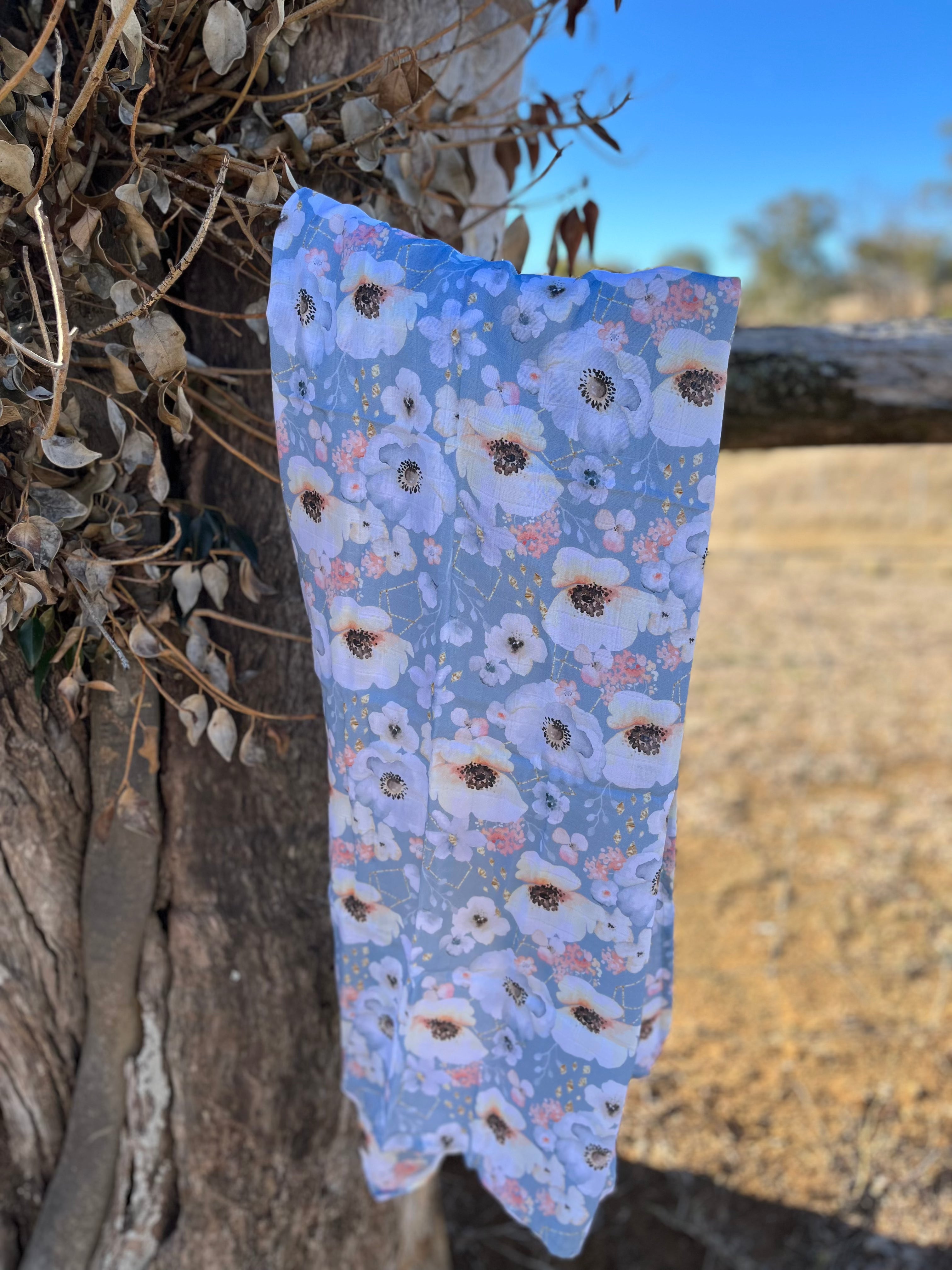 Organic cotton muslin floral swaddle with Australian farm print, soft breathable bamboo cotton blend, large size 120x120 cm